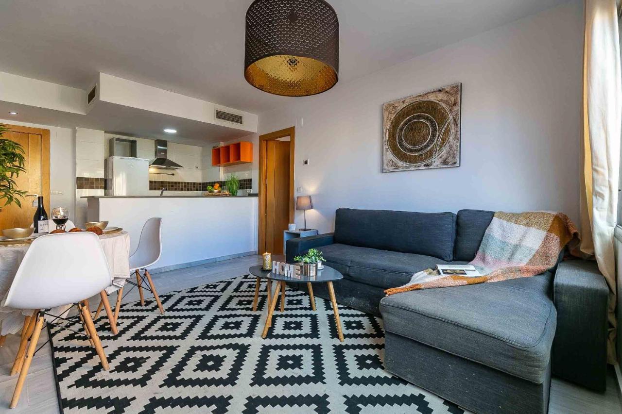 Carlos Haya Beautiful Apartment With Parking Málaga Exterior foto